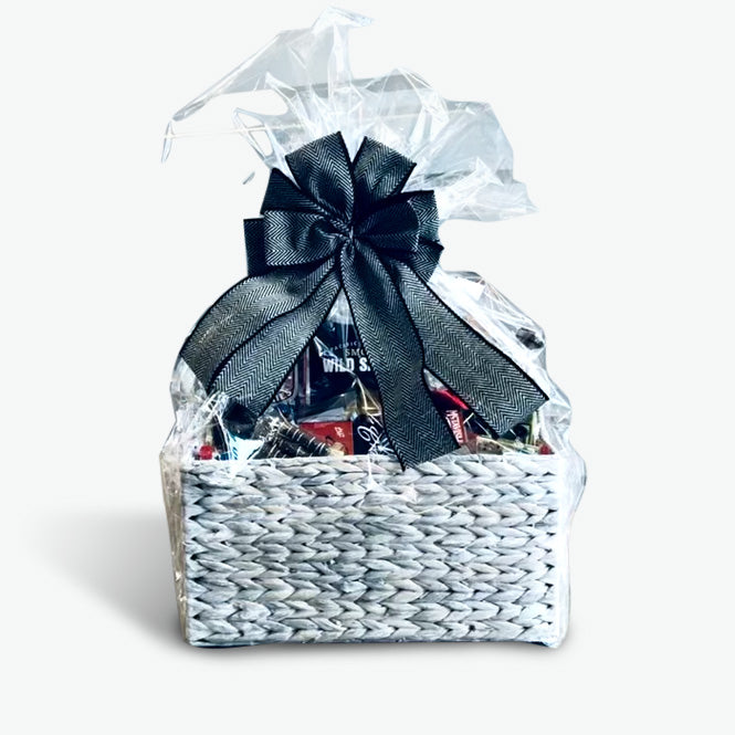 Seattle Gift Basket with Sparkling Cider