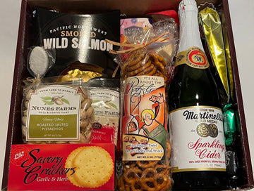 Holiday Lake Washington Gift Box with Sparkling Cider