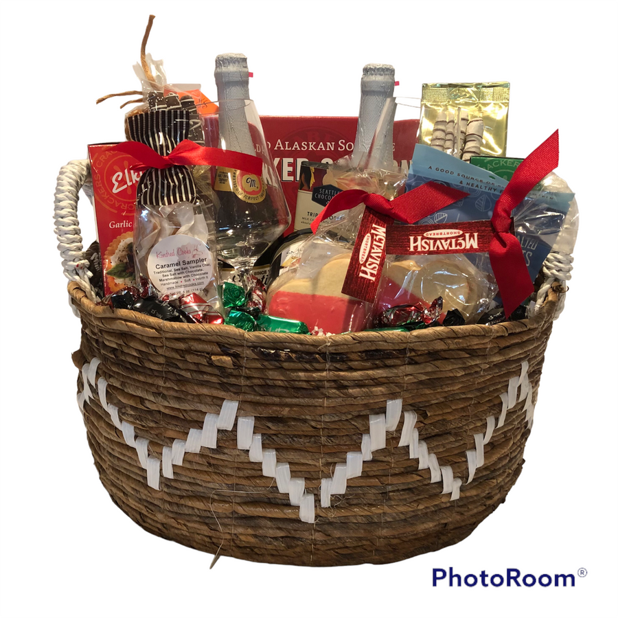 Glacier Peak Gift Basket with Sparkling Cider